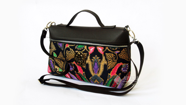 How to Take Care of a Leather Bag
