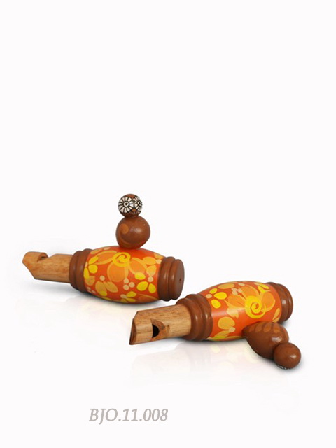 whistle-with-owl-on-the-top-painted
