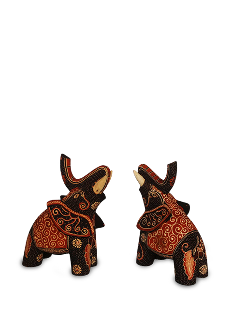batik-wood-elephant-head-looking-up-dark-brown